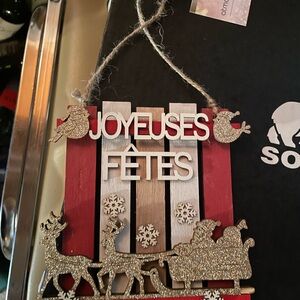 Festive Red and Gold Holiday Wall Hanging